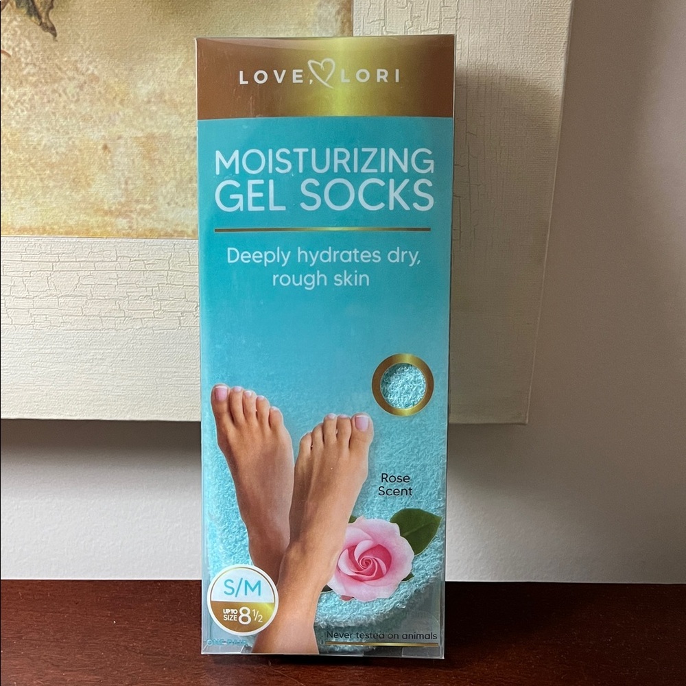 Love Lori Moisturizing Gel Socks Size S/M (up to size 8.5)